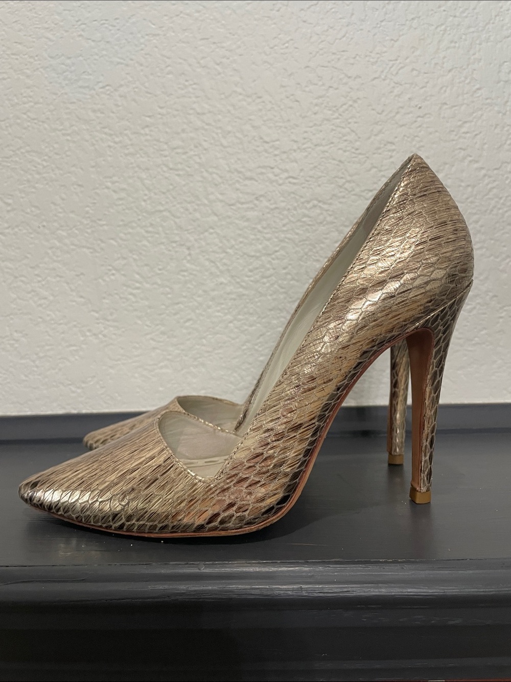 Alice + Olivia D’Orsay heels all leather snake vintage gold EU39 US 8 pointy